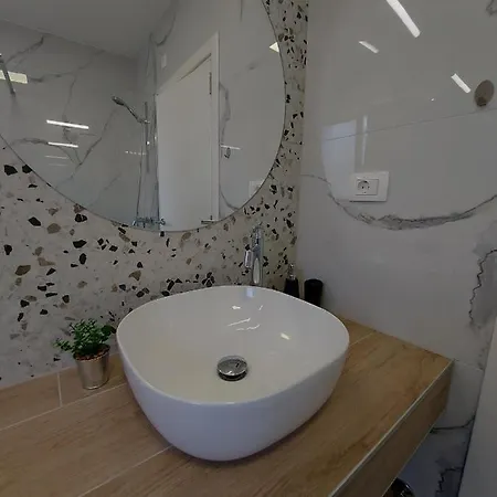 Caza Apartment
