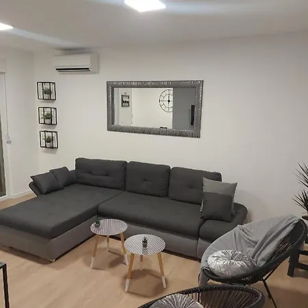 Apartment Caza